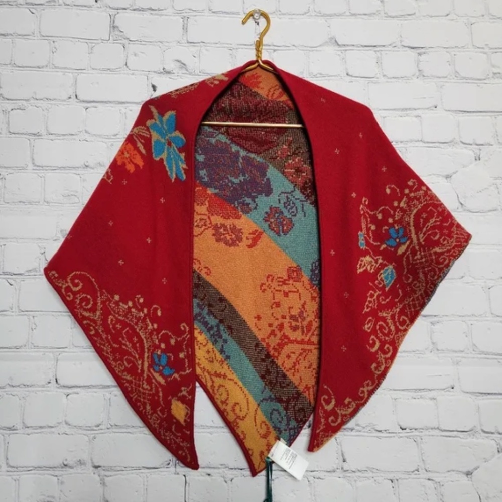 NWT IVKO Woman Red Jacquard-knit Geometric Folk Floral Pattern Shawl Scarf Wrap
